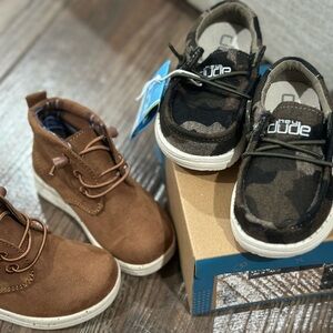 Bundle toddler boy size 6 camouflage hey dude’s and brown booties. Chelsea boots